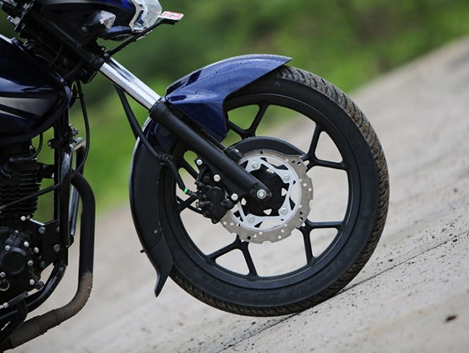 discover 150 front tyre price