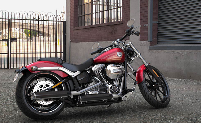 Harley Davidson Breakout Latest Price, Full Specs, Colors & Mileage ...