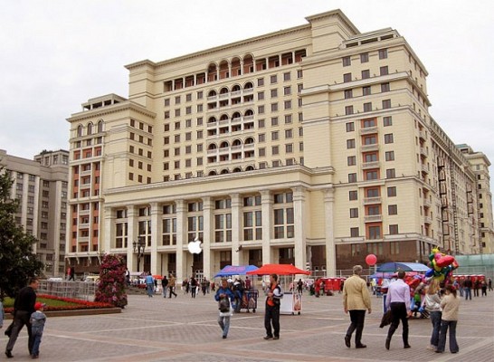 Apple Stores Russia