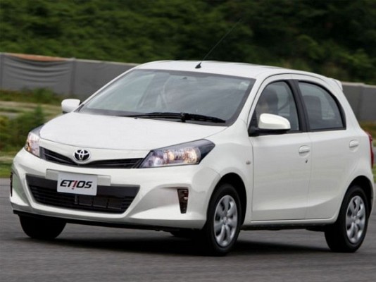 Toyota Liva 2015