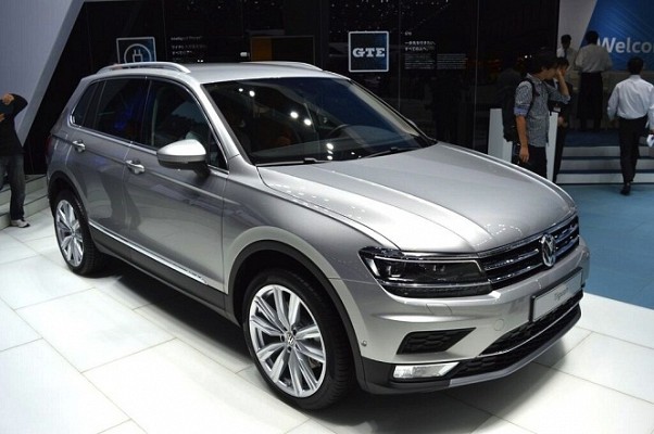 2016-VW-Tiguan-at-Tokyo-Motor-Show