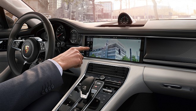 Porsche Introduces all new Infotainment System