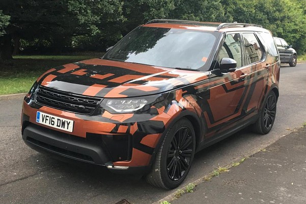 2017 Land Rover Discovery Front Fascia