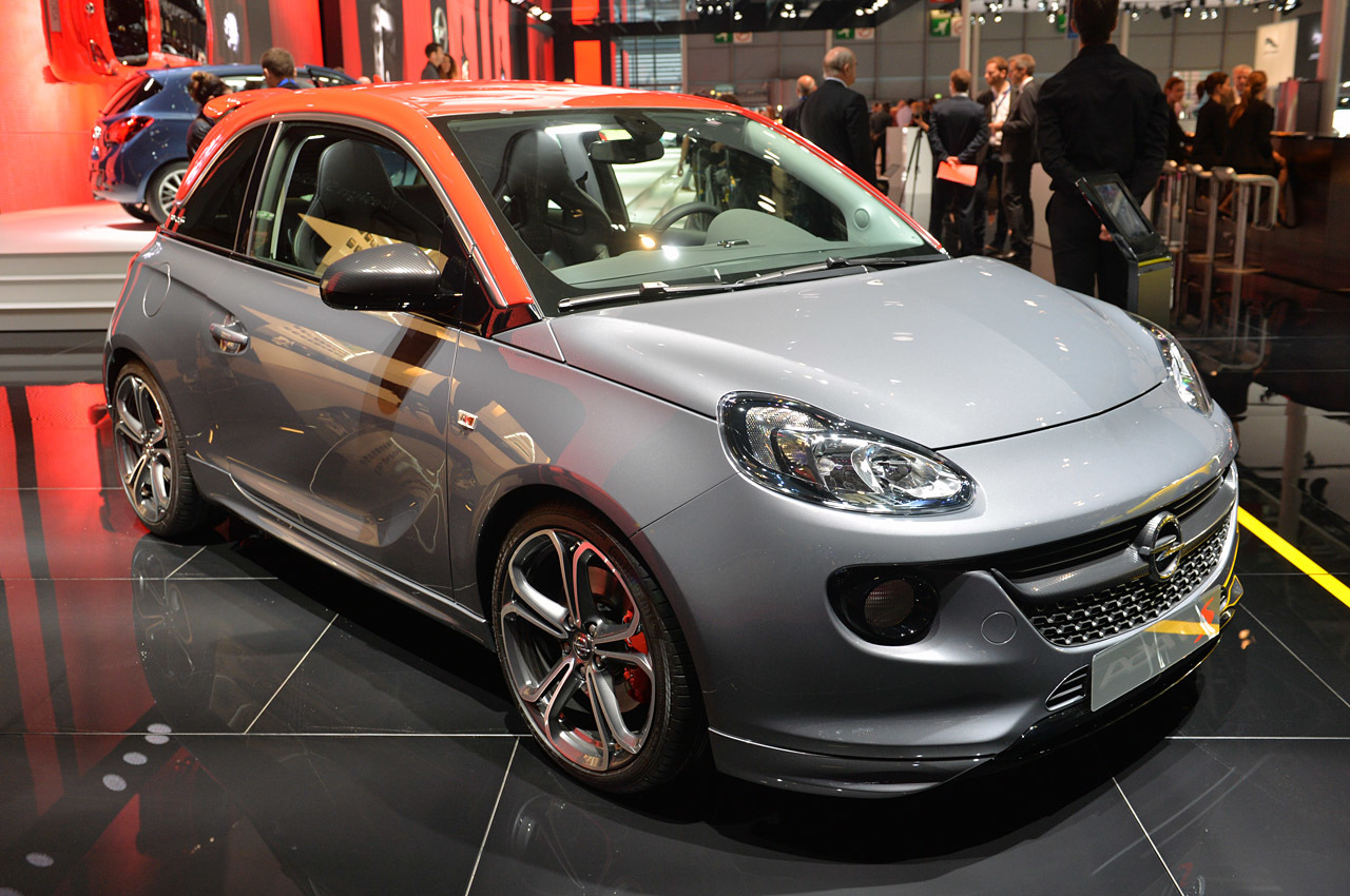 Opel Adam S Exterior