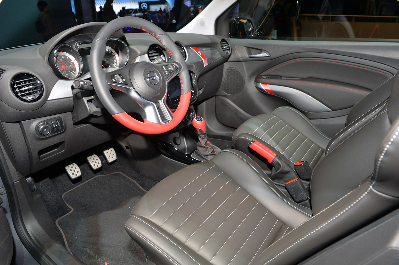 Opel Adam S Interior