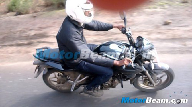 2015 Bajaj Pulsar 150NS Spy Shot Lonavala