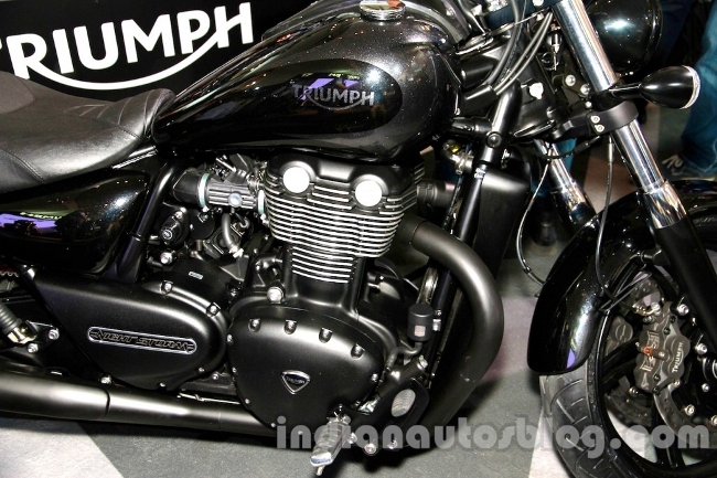 2015 Triumph Thunderbird Night Storm