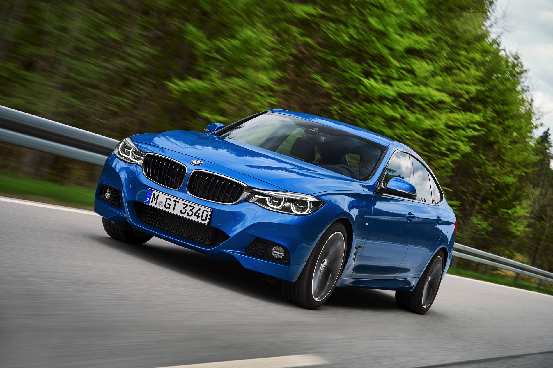 2016 BMW 3GT Facelift Front Side Profile