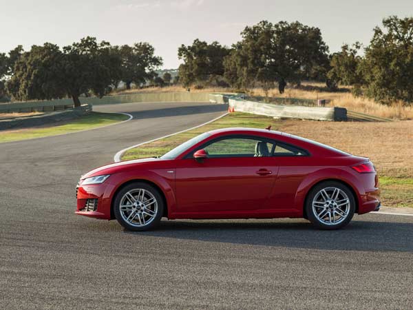 Audi TT Exterior