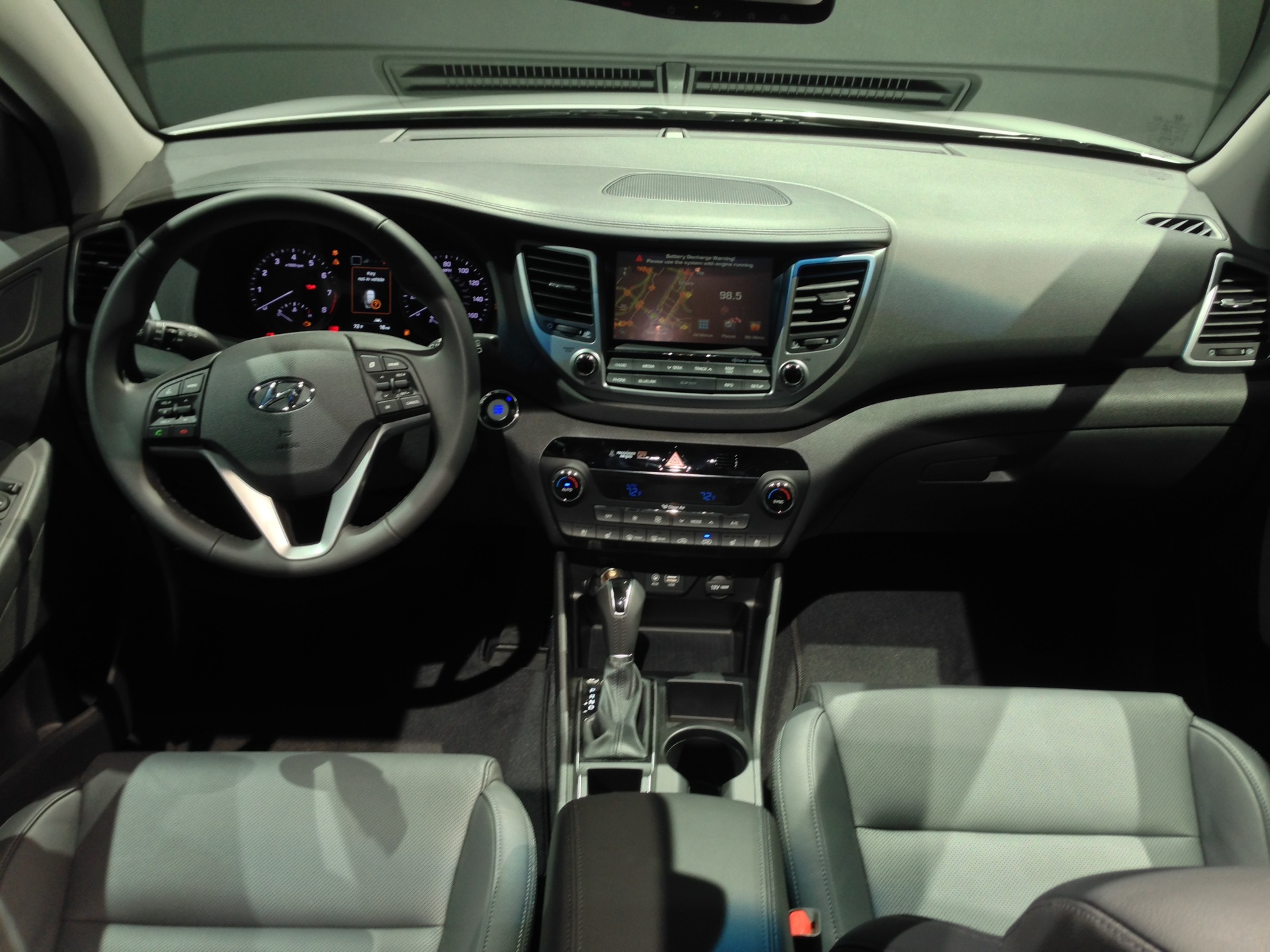 Hyundai Tucson 2008 интерьер