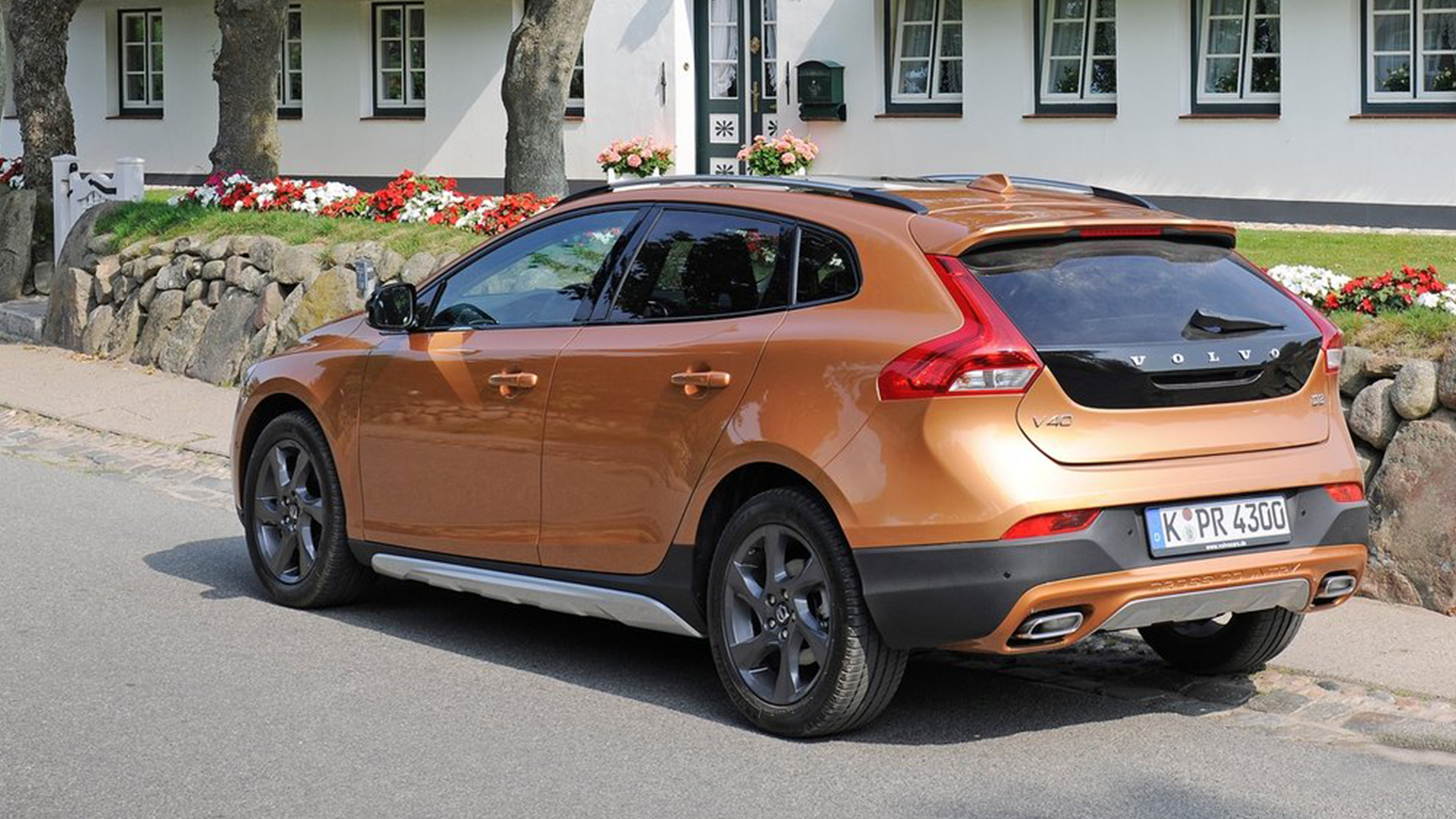 Volvo V40 Cross Country Interior