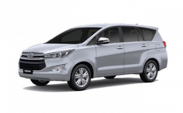 Toyota Innova Crysta 2.4 G Plus MT 8S Price India, Specs and Reviews ...